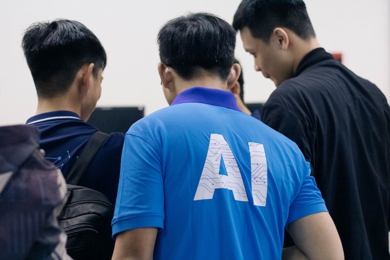 TheyDo research shows retail falling behind other industries in implementing AI across their businesses