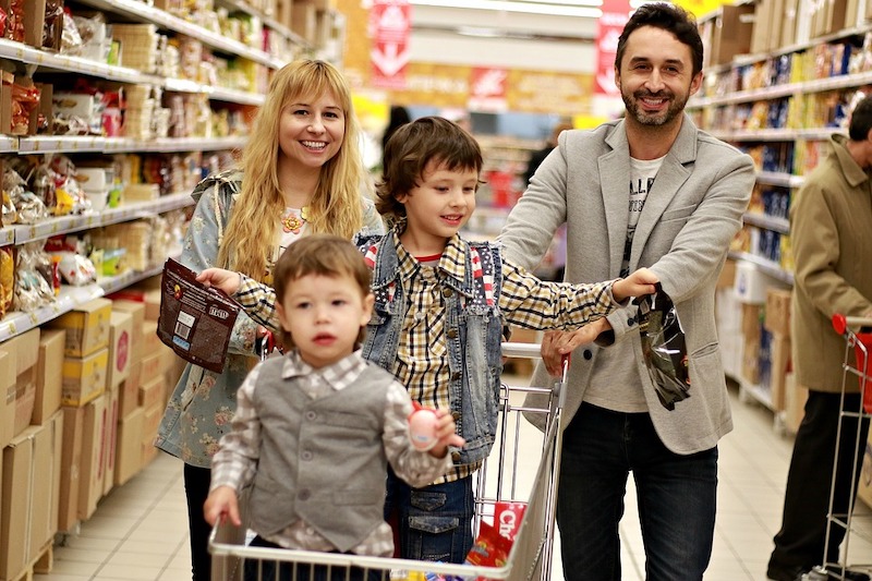 Retailers not meeting shopper in-store tech expectations, A.T. Kearney