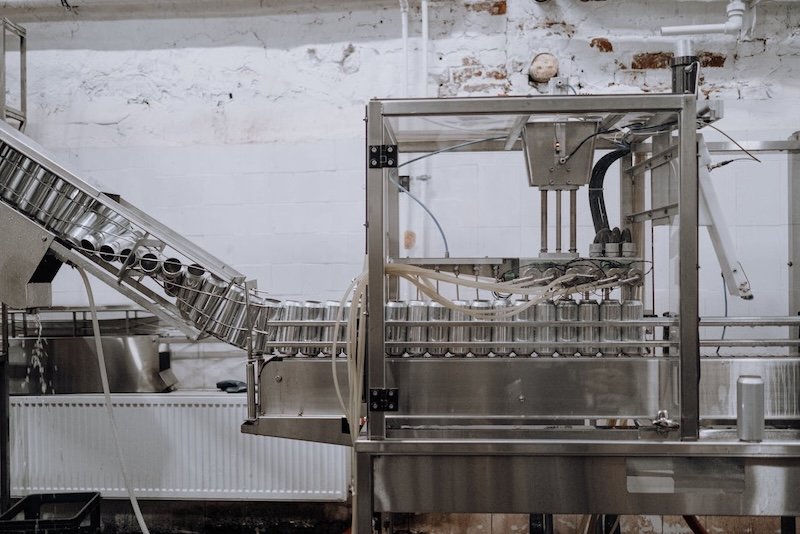 How to integrate metal detectors into existing food retail operations without disrupting workflow