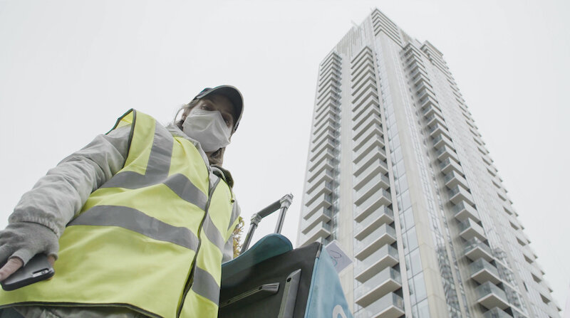 Hermes UK and Ford trial pedestrian deliveries in London