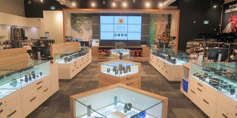 Adyen snags Henry's omnichannel payments deal