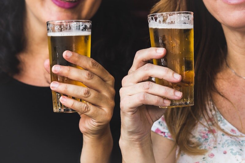 UK retailers buoyed by hospitality halo effect as Brits hit pubs and restaurants