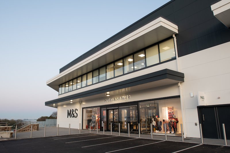 Marks and Spencer produces Platinum Jubilee Live Shopping episode