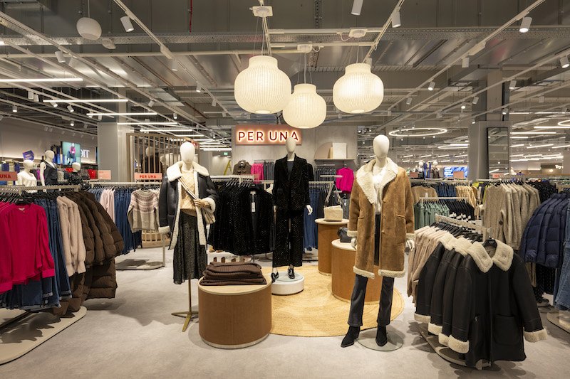 Marks and Spencer kicks off roll-out of self-checkouts in changing rooms despite shoplifting concerns