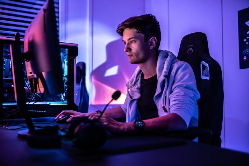 Steps for starting an esports retail company