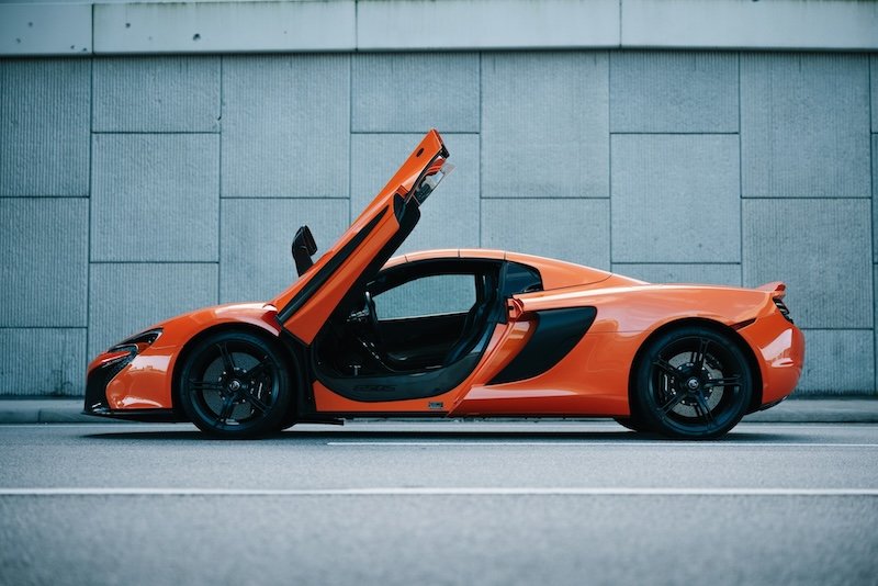 What makes a top exotic car dealership stand out from others?