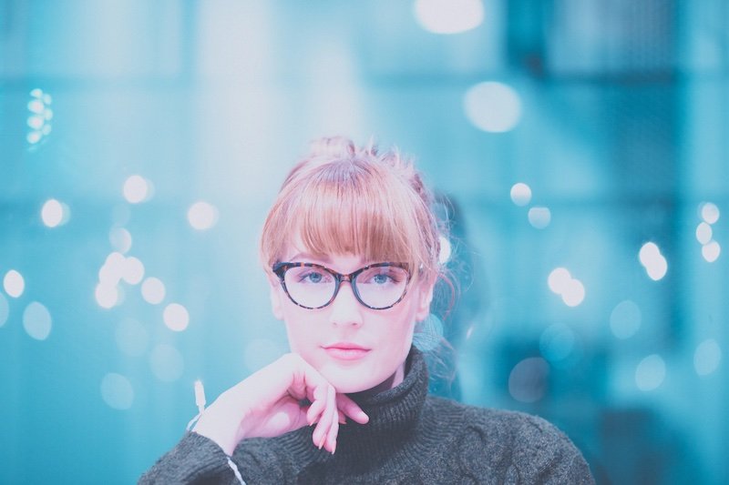 UK online optical retailer industry foresees positive outlook