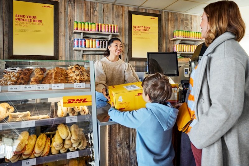 DHL eCommerce UK and HubBox collaboration enables retailers to integrate Pickup at Checkout software