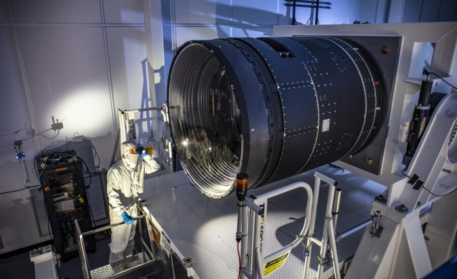 LSST-Camera-and-SLAC-Camera-Team-5.jpg