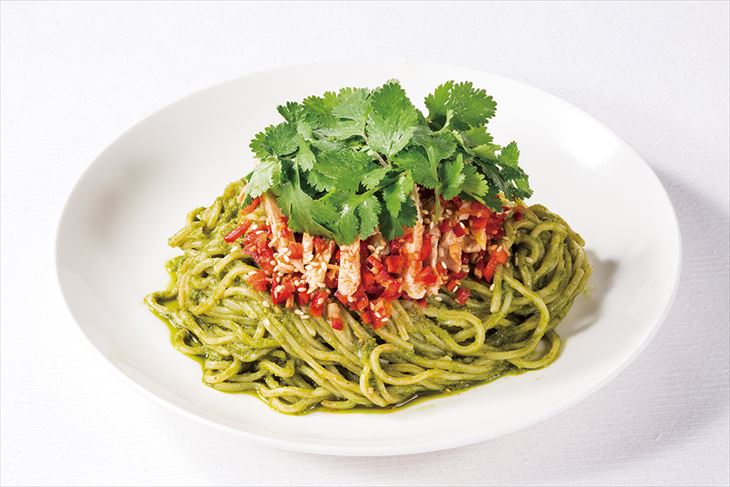 蒸し鶏のパクチー冷麺