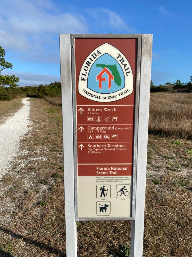 are dogs allowed at fort pickens