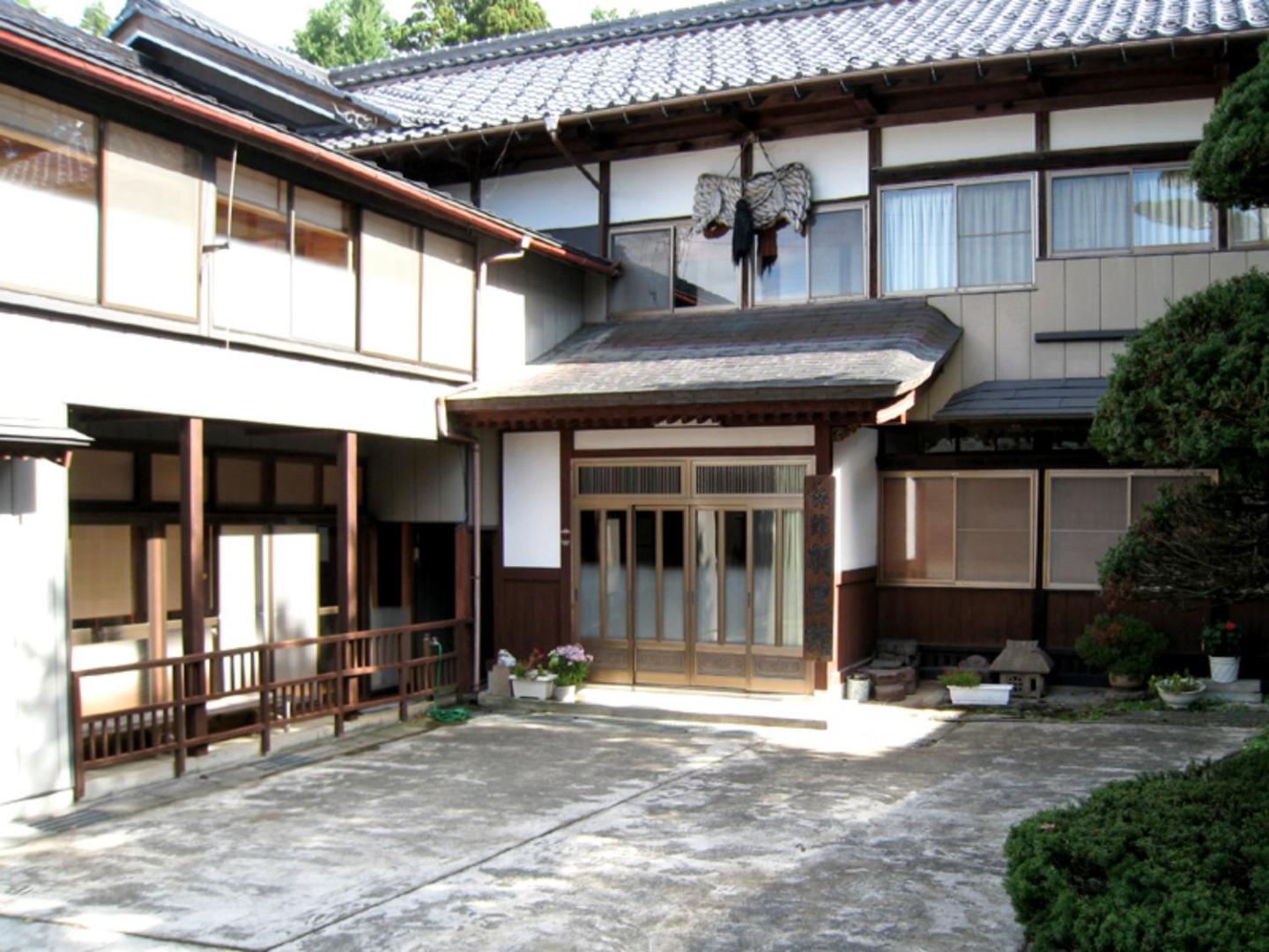 Hagurokan - Image 1