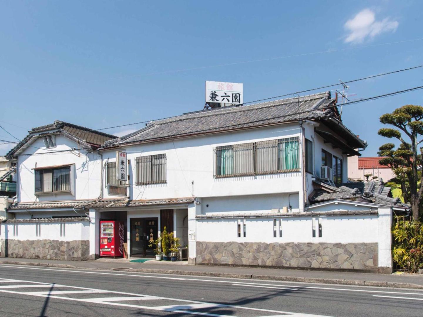 Kenrokuen - Image 1