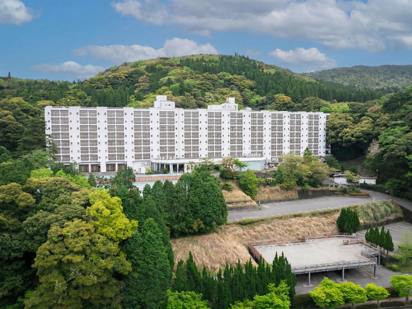 Hotel Kirishima Castle - Image 1