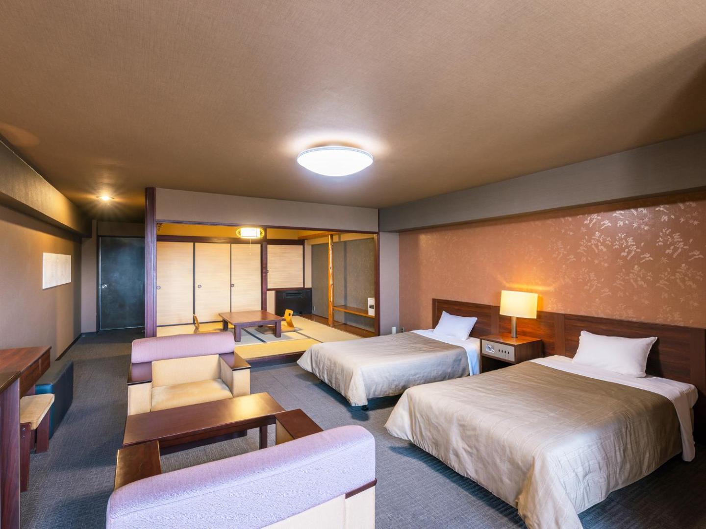 Hotel Kirishima Castle thumbnail 4