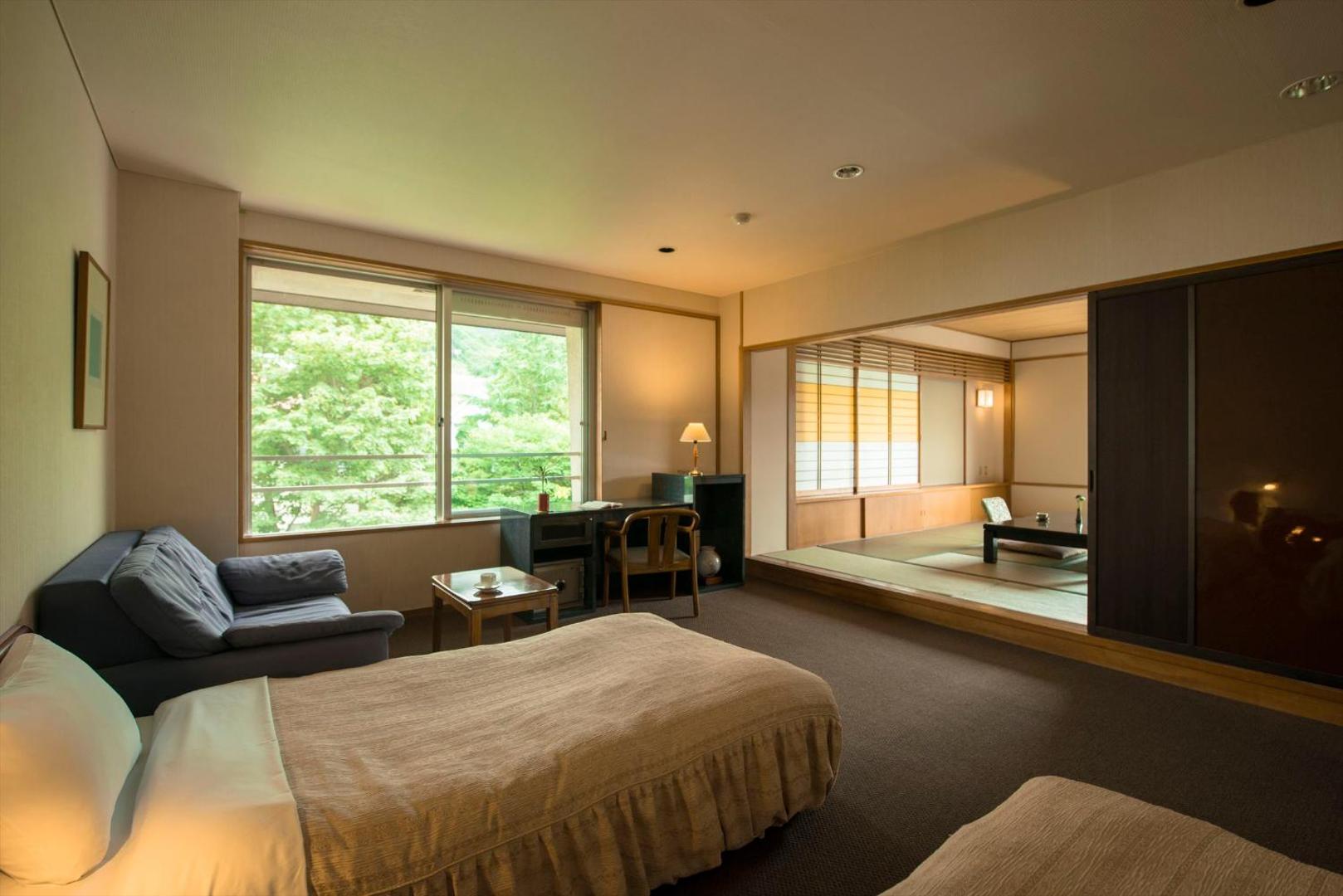 Takamiya Hotel Lucent thumbnail 2