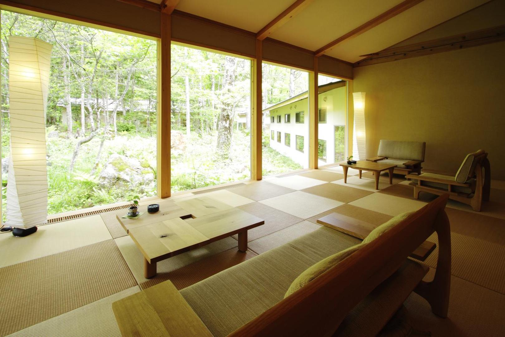 Mozumo (Adult Only) thumbnail 3