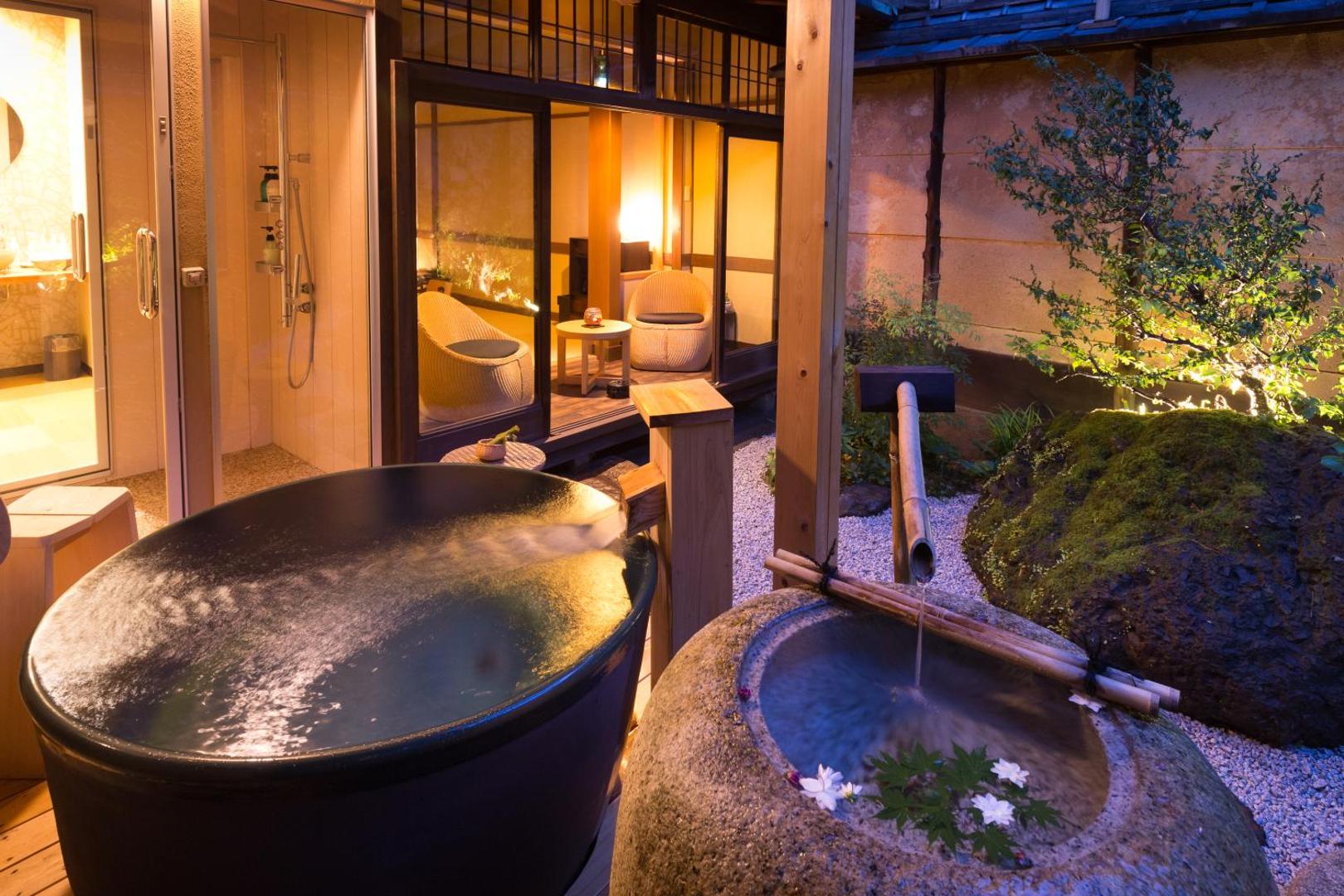 Nazuna Kyoto Nijo-jo - Image 1