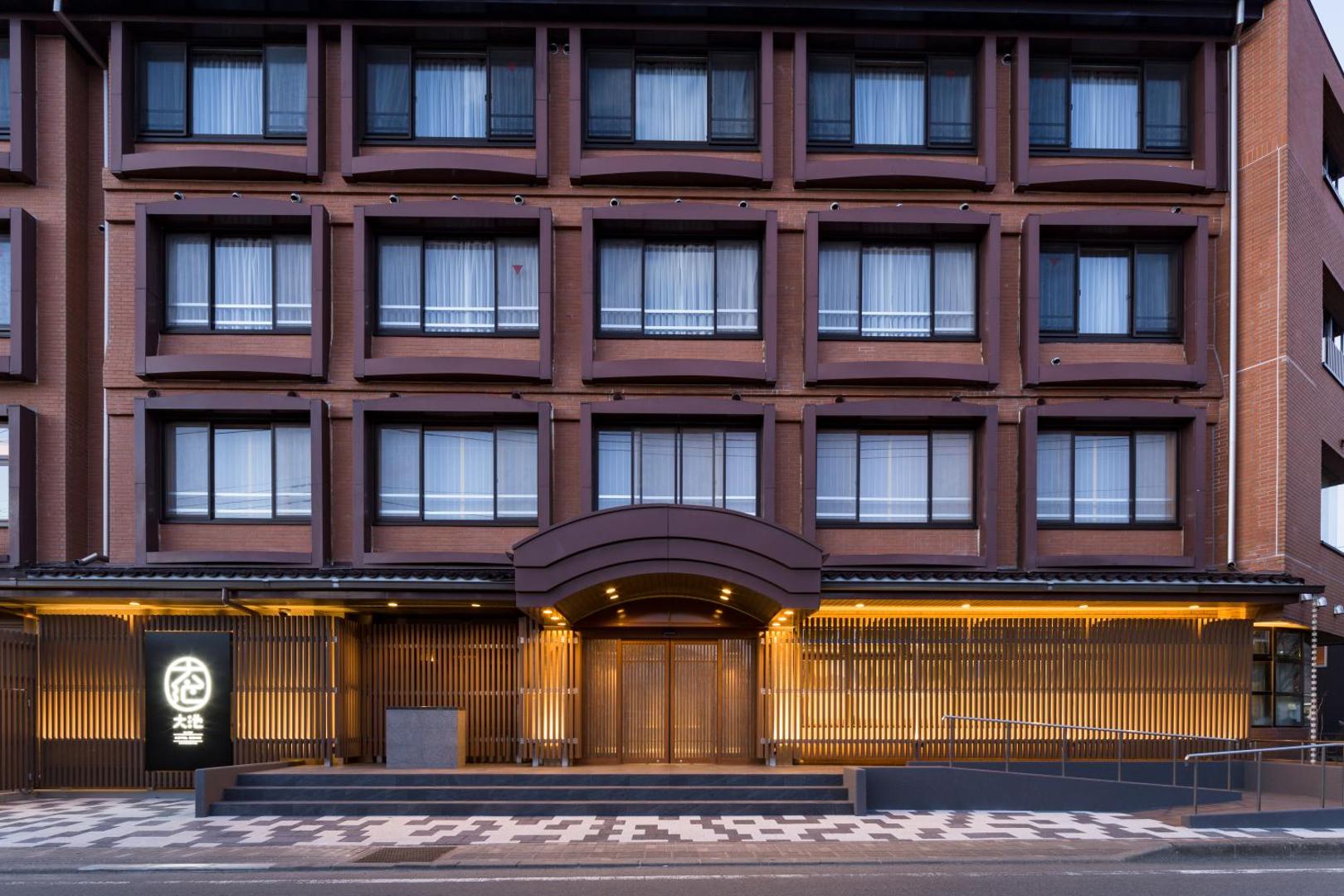 Oike Hotel thumbnail 2