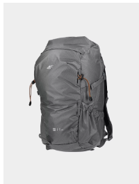 Trekkingový batoh (40L).