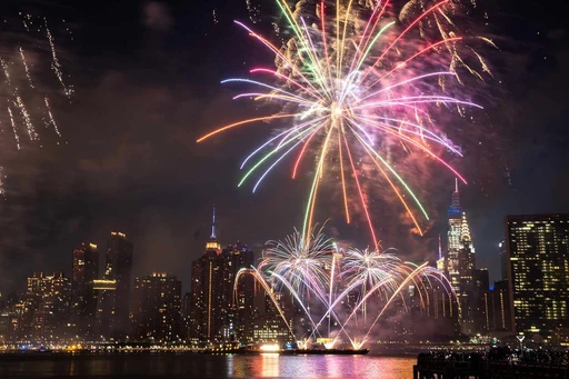 This year, the Macy's 4th of July Fireworks will be visible from the west side of Manhattan for the first time in over a decade.
While many New Yorkers will be heading to the best viewing spots, several streets in Manhattan will be closed for the festivities.
Manhattan: West Side Highway, 11th/12th Avenues, and various cross-streets from Spring to 46th Street