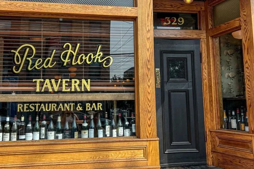 RedHookTavern - this tavern is known for their famed dry-aged cheeseburger.
Consistently known for being one of the best burgers in NYC!