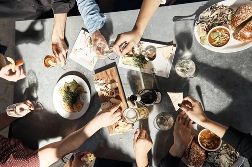 🍷 A magical little space you must experience known as Bar Mateo in LA 🤍