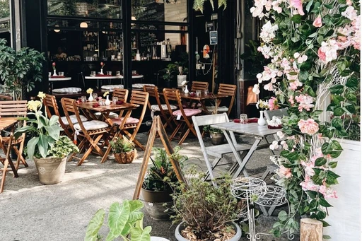 Weekends are for pretty brunches 🌸 and for Recette Bklyn Restaurant.
Cozy Williamsburg bistro with tasty dishes & unique specials.
Number one restaurant on Tripadvisor among almost 3,000 restaurants in Brooklyn!
