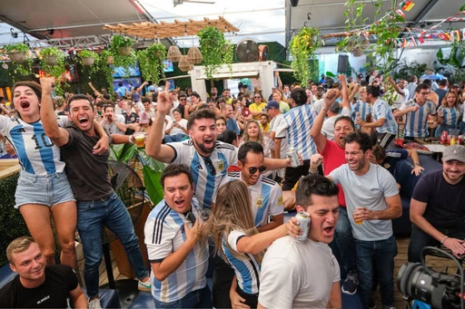 Head to a Copa América watch party in Miami
If you won’t be making it to the Hard Rock Stadium for the final, there’s still plenty of venues in Miami putting on the match on their big screens. Check out the best watch parties going on this weekend in Miami to make sure you don’t miss any of the game day action!
Here’s where you can watch the Copa América in Miami:
1. Clevelander South Beach
2. Wynwood Marketplace
3. Miami Beach Bandshell