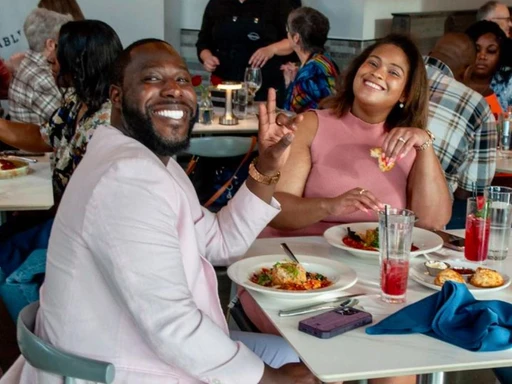 Y’all know I love me some Keith Lee, but he got this one wrong for sure! 🫣
Roots Southern Table is an amazing southern style restaurant that mixes old school recipes with a modern twist! They have a rotating menu that features incredible creations and it’s 100% worth a visit! 🔥
Everything tastes like it belongs on the food network! You’ll find classic southern dishes + new seasonal creations, and baby they almost had to roll me out the place 😂
This isn’t a spot to grab and go! Everything is made fresh to order and you have to taste it when it comes right out of the kitchen! 🙌🏾
I could list my favorites, but it would probably be the whole menu haha just tell the server what you like and let them recommend some dishes to you! 🍗
This place is intimate enough for date night but also a great place for a family or group dinner! ✨