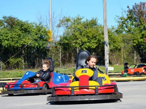 Staten Island Raceway
For something a little closer to home, rip around the Staten Island Raceway at the Staten Island FunPark. Their 800-foot track features many twists and turns under the supervision of the Pit Crews who ensure safe driving. Kids and adults alike can speed their way through the turns on this beautiful track, all while having a laugh along the way. The FunPark also features mini golf, batting cages, and the famous Water Blast, so there’s something for everyone if you visit!