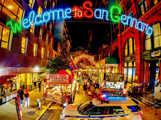Feast of Fun 🇮🇹
The feast is back! The San Gennaro festival returns again on the 12th of September to the streets of Little Italy. This marks its 98th year.
Come hungry! This 10-day celebration is NYC’s most popular and longest running street fairs, and is well known for its delicious food and party atmosphere. The celebration includes parades and processions, live musical entertainment, carnival games, rides, and amusements, food delicacies, and most importantly, dining at Little Italy’s famous restaurants and cafes.
WHEN: ⏰Thursday September 12 through Sunday September 22. FREE to walk the festival. Food and carnival rides have a fee. (Bring cash!)
DONT MISS: 📕The Grand Procession parade featuring marching bands, floats, revelers and the statue of San Gennaro. The parade happens on Sept 14th at 2pm.
FOR KIDS: 🎈After you fill those bellies, head over to the carnival rides and games that are set up specifically for the event. There are typically 4-5 rides offered. Rides change slightly each year, but there is always a Ferris wheel! Visit at night to see the Ferris wheel glow in rainbow hues.