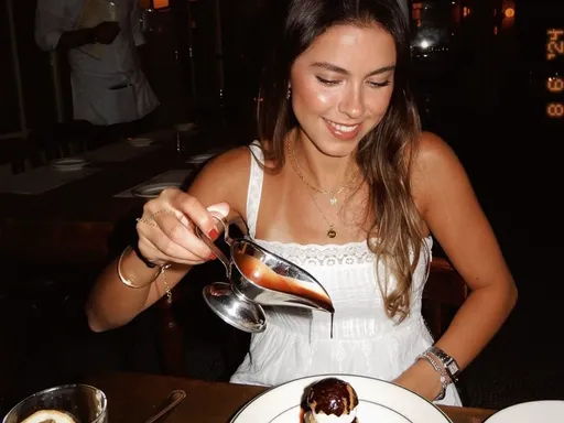 Pastis Miami is all the French we need in Wynood.
Tucked away in its own little outdoor paradise they offer a range of classic french dishes with my favorite being the Pâté de Campagne.
Never settle for anything less than an evening of great company, profiteroles and martinis, ma chère. 🍸