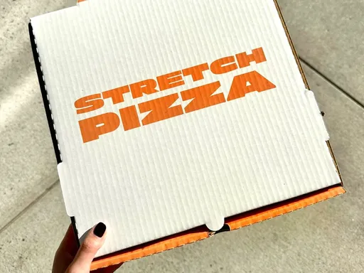 Always love a reason to go back to the excellent Stretch Pizza, and the latest one is this great Happy Hour menu, Tuesday - Thursday 4-6pm, and also the amazing “The Bear” special, like an Italian beef in pizza form.
Aside from their staple pizza, you have to try new items. This is one of our favorite spots to indulge in delicious cuisine.
👶🏽🍕 👌🏽👌🏽👌🏽👌🏽