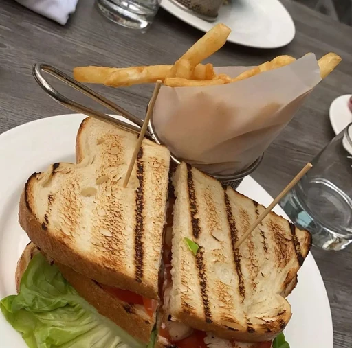 who's hungry 😇🤍