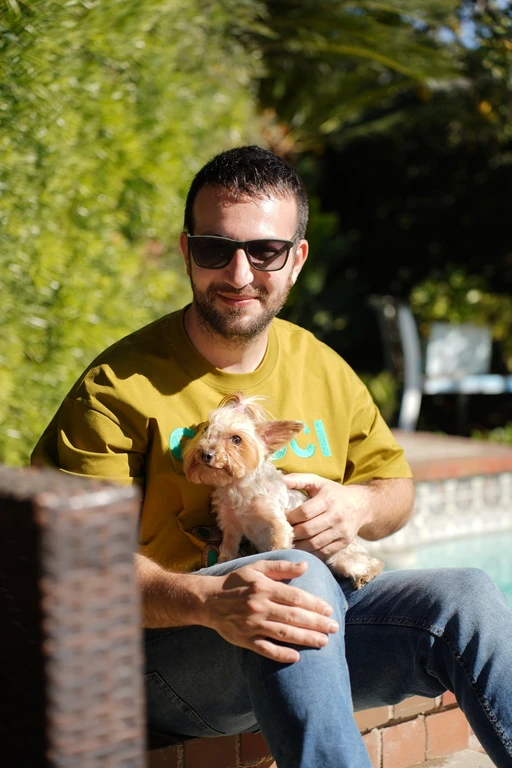 With my little friend.. 🦴