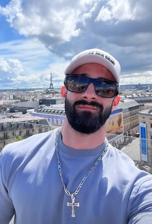 just me, looking for friendship