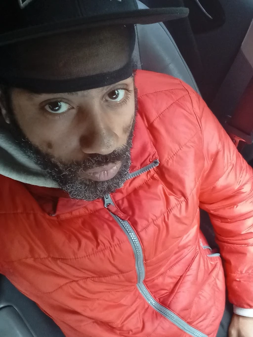 bored looking to meet anyone down.....