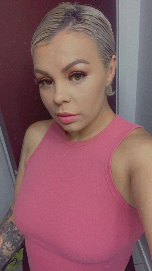 Hey I am new here, anybody willing to show me around?