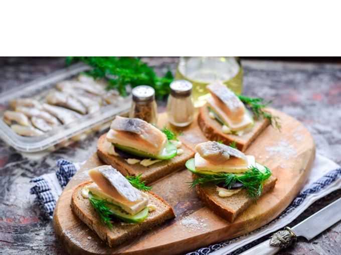 Smörgåsar för sill och rödbetor - ett steg för steg recept med ett foto