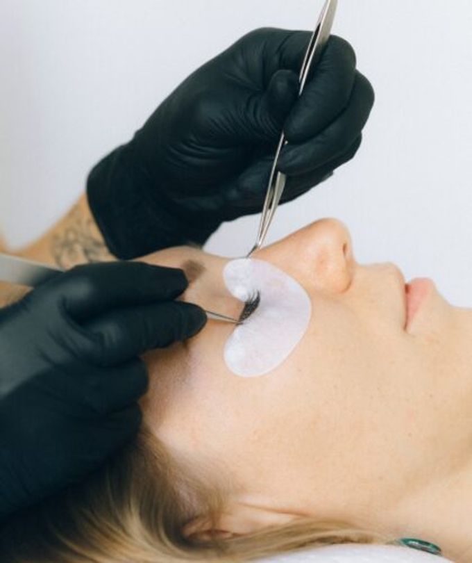 How often do eyelash extensions need correction and how does it go?