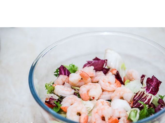 Shrimp salad with yoghurt, Step 03