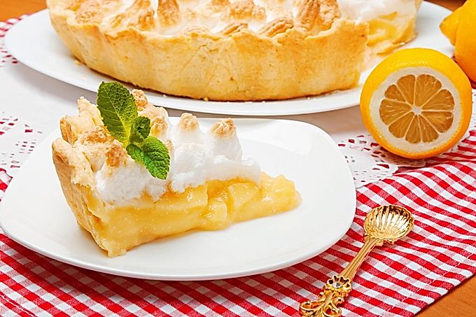 Gently Refreshing Lemon Pie: An Incredible Dessert Recipe