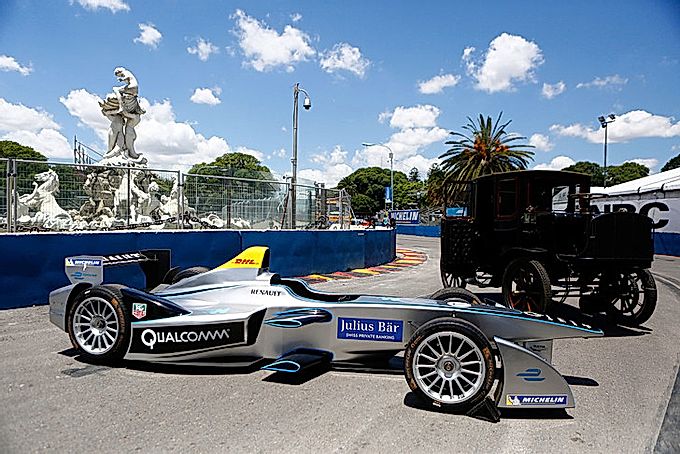Photo # 1 - World speed records: from steam engines to rocket engines on salt lakes