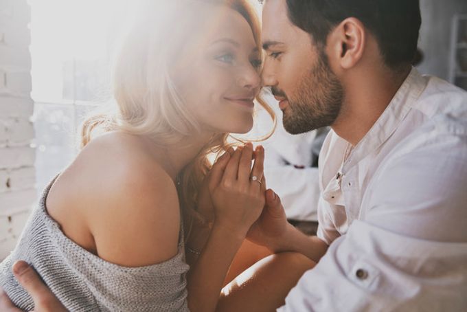 7 signs that a man is really happy with you