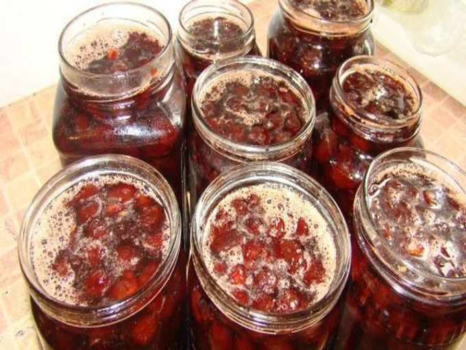 Wine from old jam - simple recipes for making homemade wine