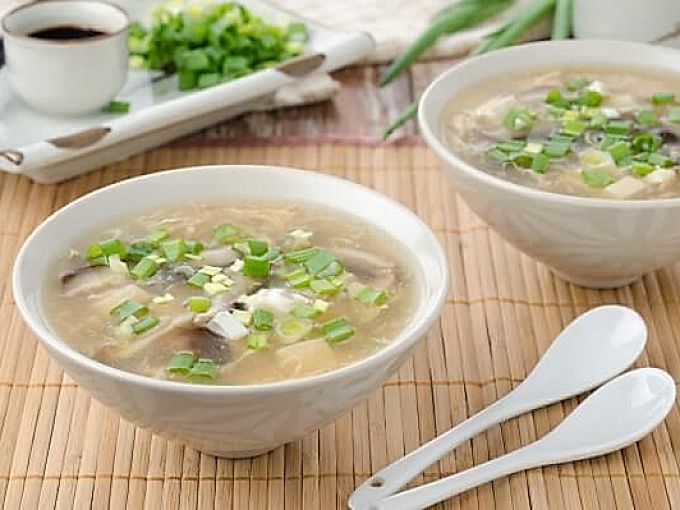Kinų Peng Nest makaronų sriuba
