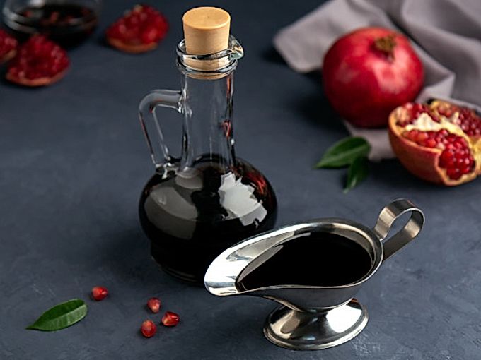 Pomegranate sauces - top 3 recipes from the chef