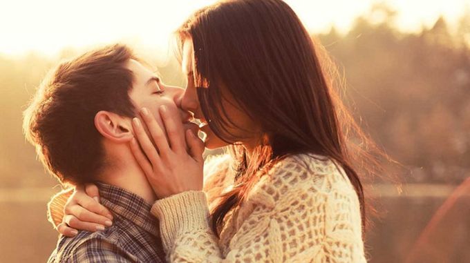 Miért álmodik egy csókról: az álom legnépszerűbb és legérdekesebb értelmezése