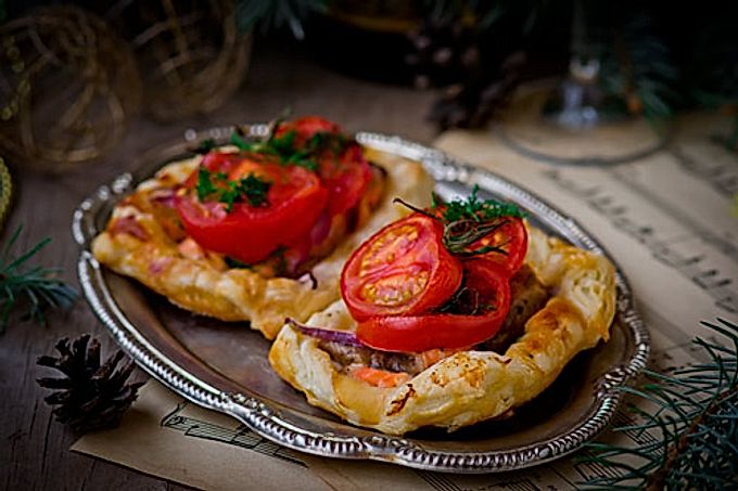 Tartlets with salmon and vegetables - recipe with step by step photos